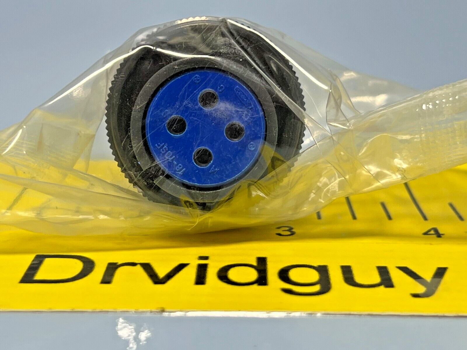 Fujikura D/MS3106A18-10S (D190) 4-Pin Straight Cable Plug