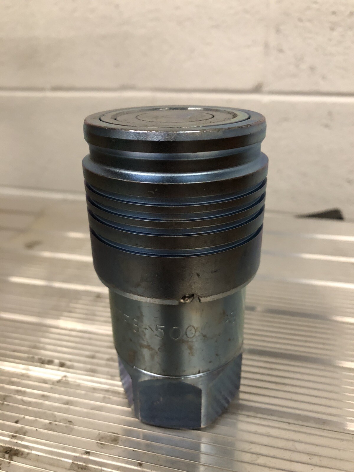1″ Hydraulic Quick-Connect Coupler HT Series Dixon 8HTF8 Flush Face SHIPS FREE