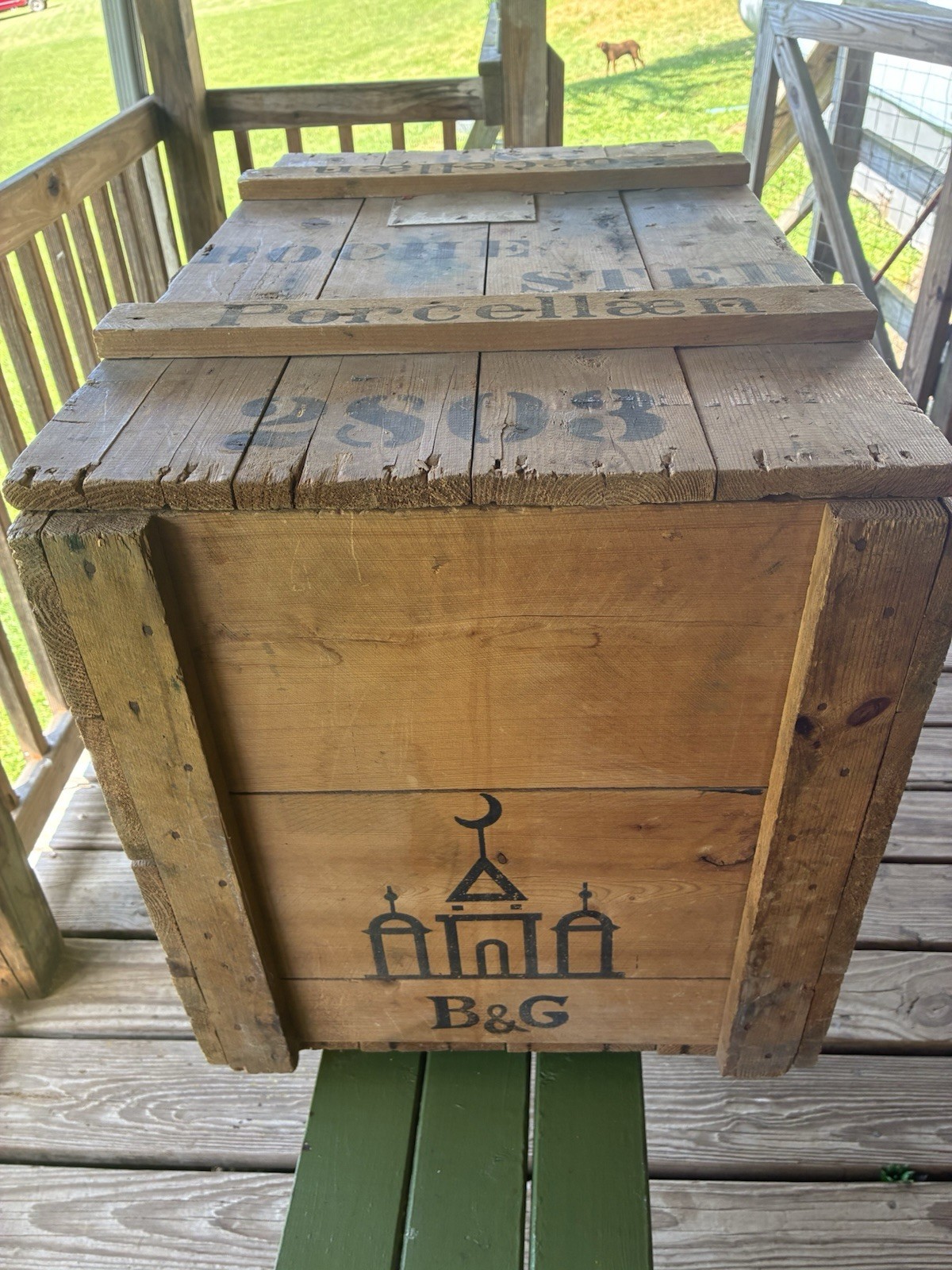 Vintage Porcelain Shipping Crate Stamped B&G In Great Condition 31”x20.5”x18.5”