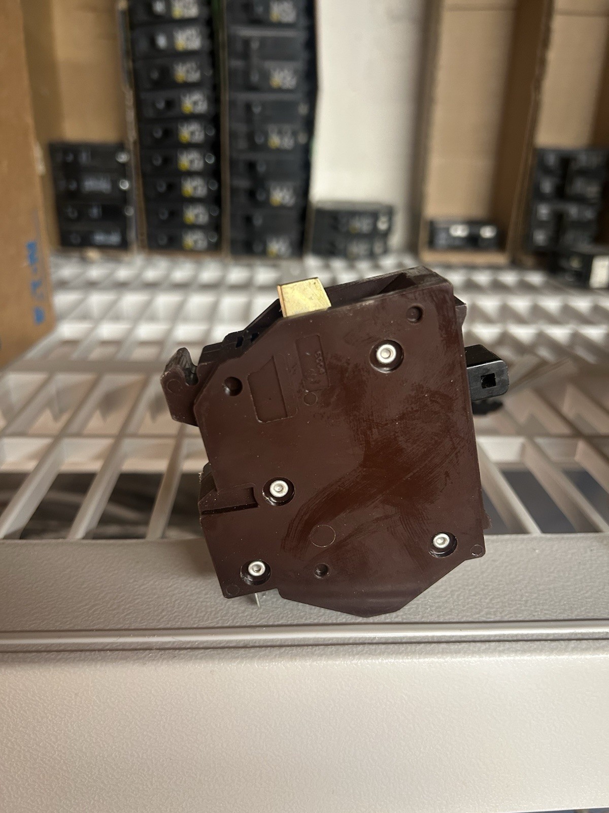 WADSWORTH CIRCUIT BREAKER 15/15A, CAT# B1515 … YI-919