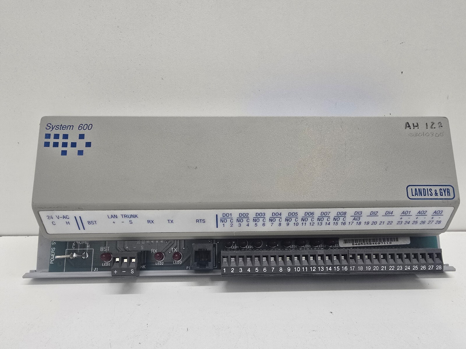 USED! LANDIS & GYR UNIT VENT CONTROLLER 540-205 540-509