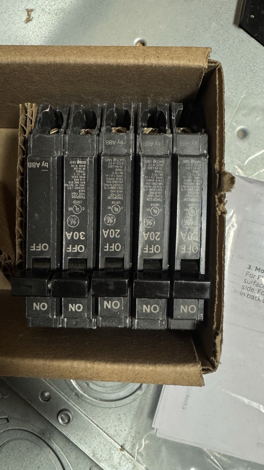 GE 200A 20/40 Main Lug Indoor Load Center Panel w/ Breakers – TLM2020CCUGK