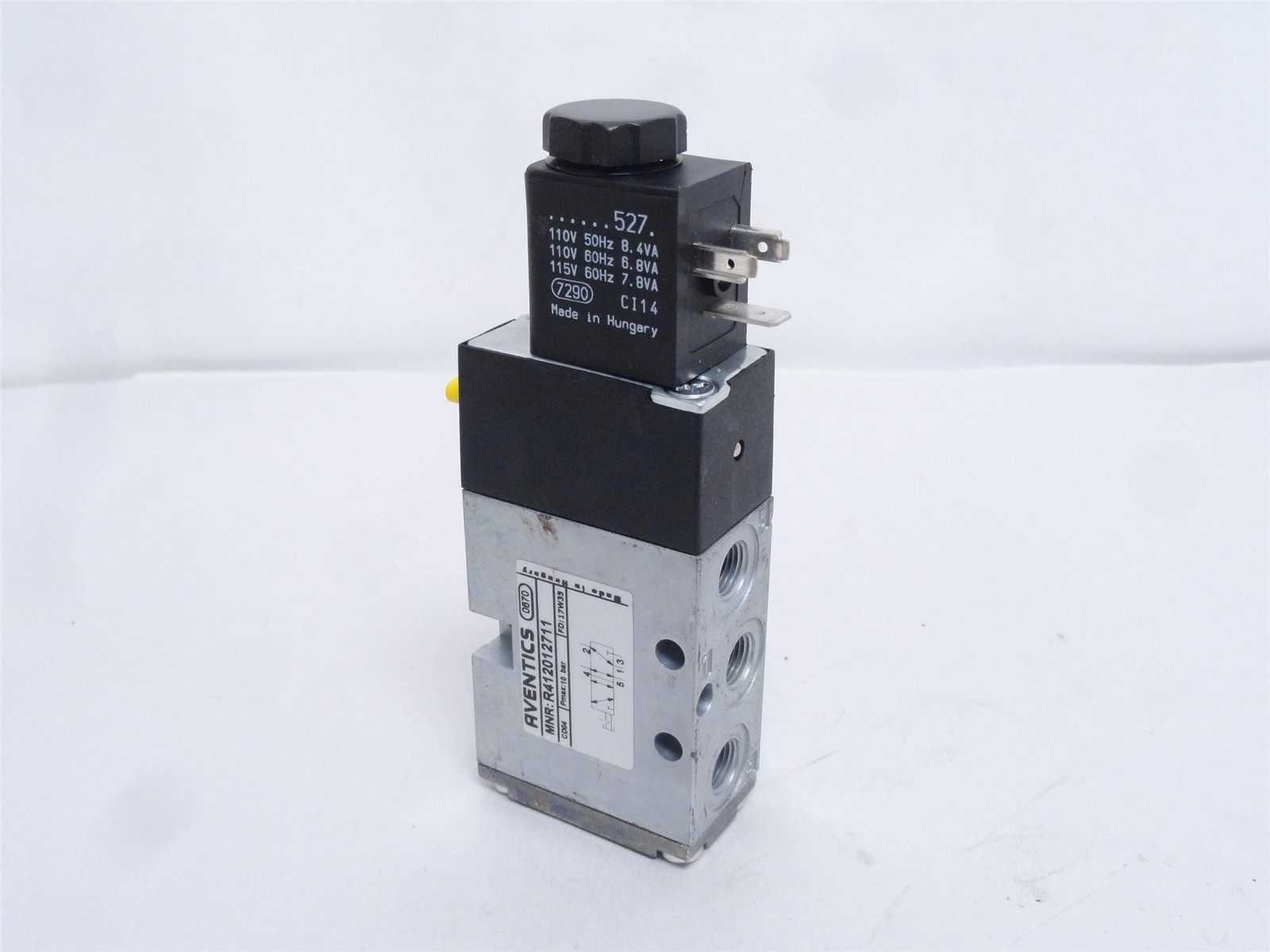 244858 Old-Stock; Aventics R412012711 Solenoid Valve 1/8NPT Port; Coil 115VAC