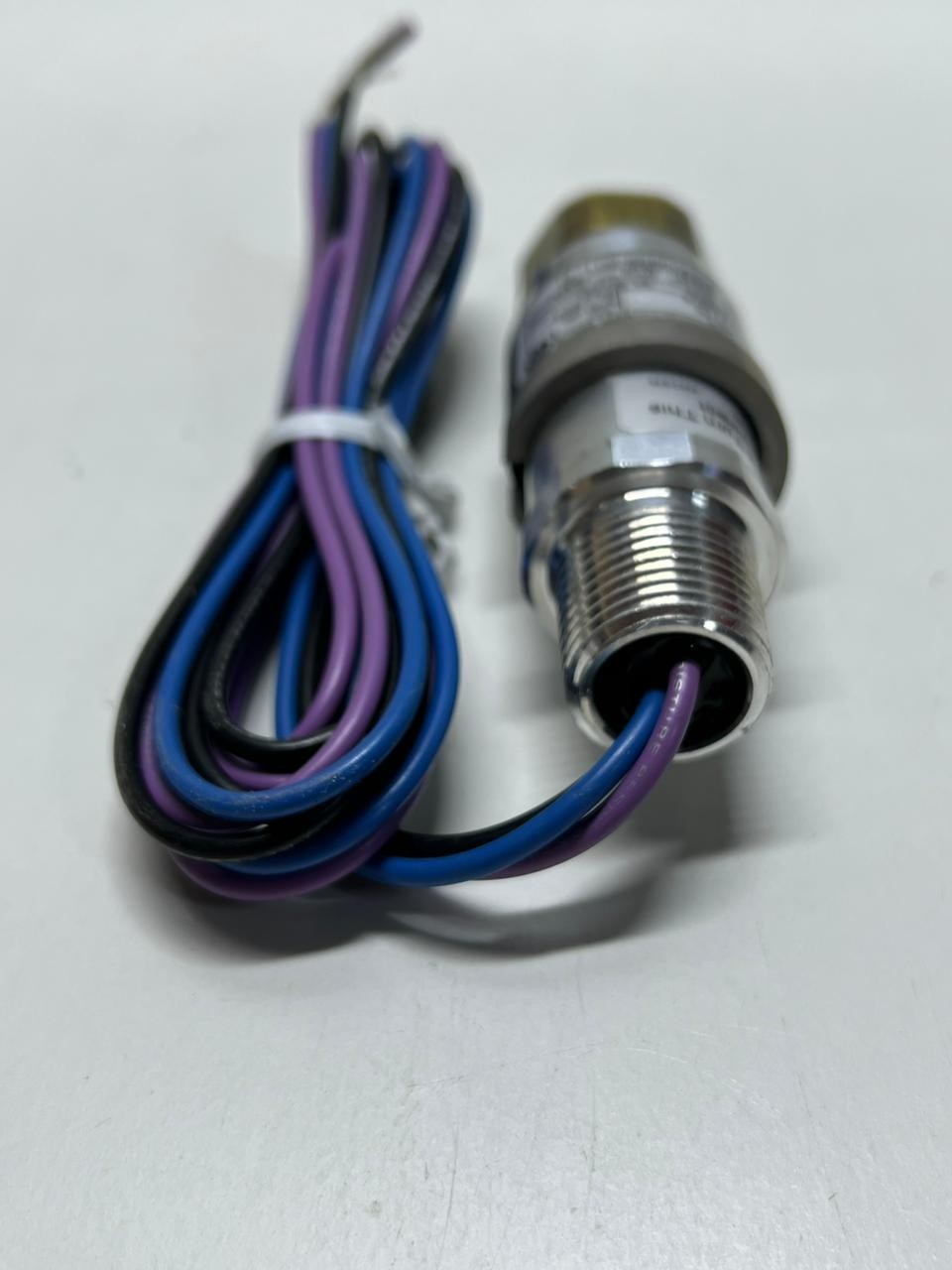 United Electric Controls 10-16043 Pressure Switch Industrial Control NEW