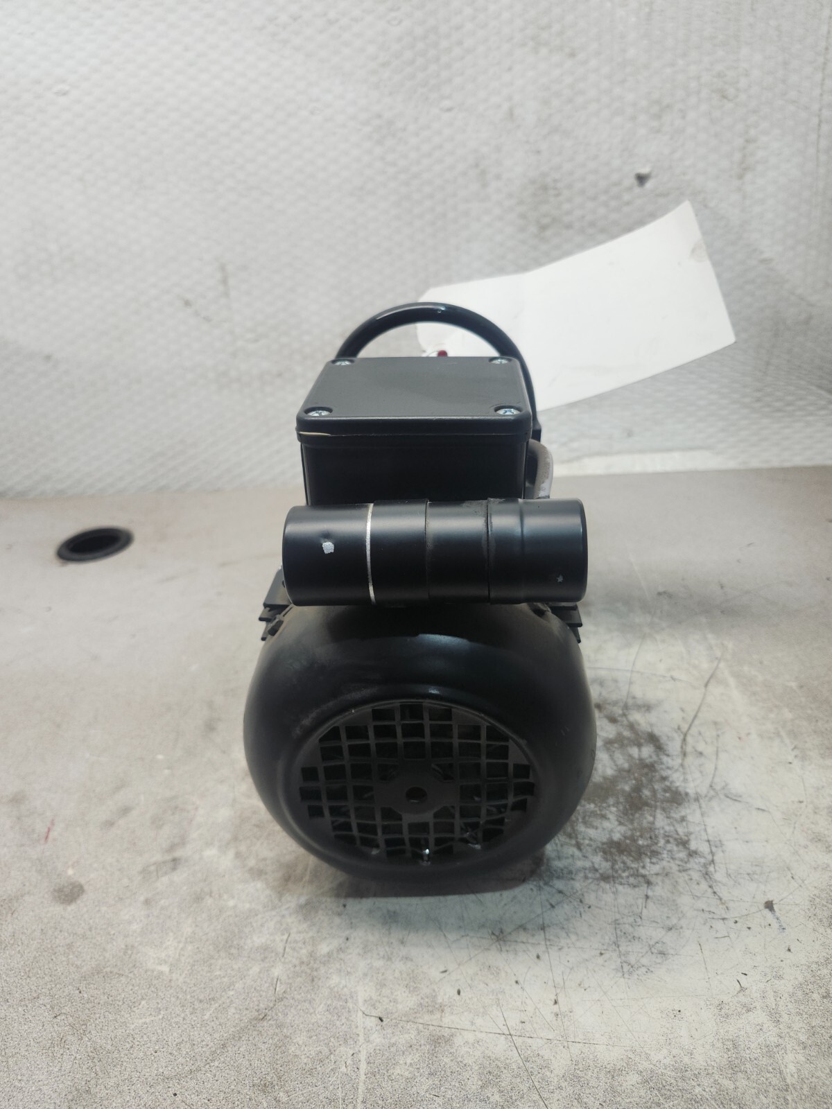 USED PFEIFFER VACUUM PUMP DUO 3 W/ HANNING E7B2B-7-583