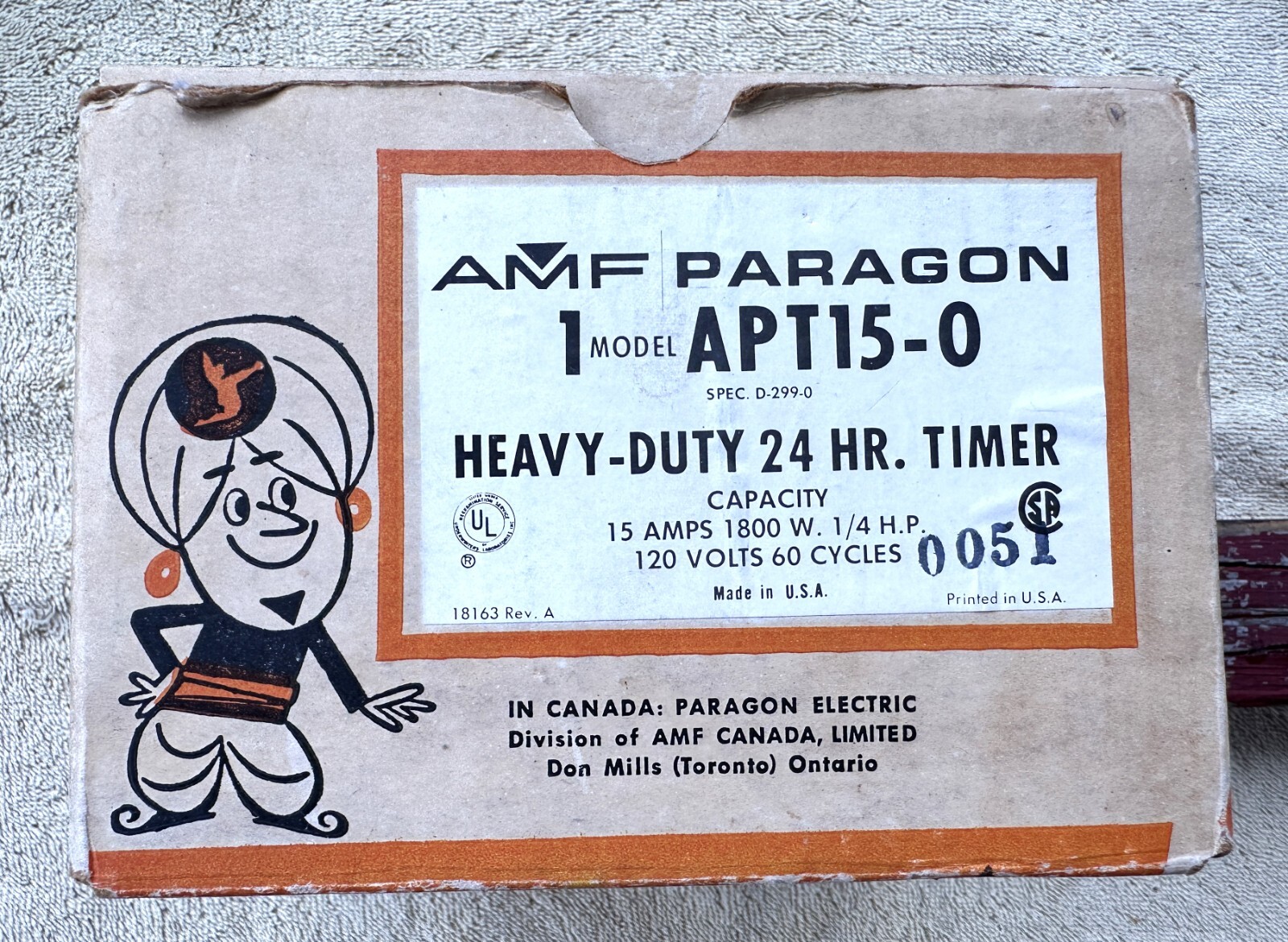 VINTAGE AMF PARAGON HEAVY-DUTY 24 HOUR TIMER MODEL APT15-0