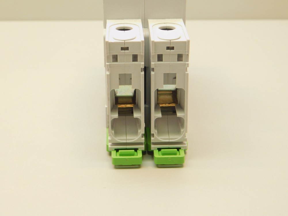 Noarc B1N2C20 20A 2-Pole C-Curve 240VAC/125VDC Miniature Circuit Breaker Box Lug
