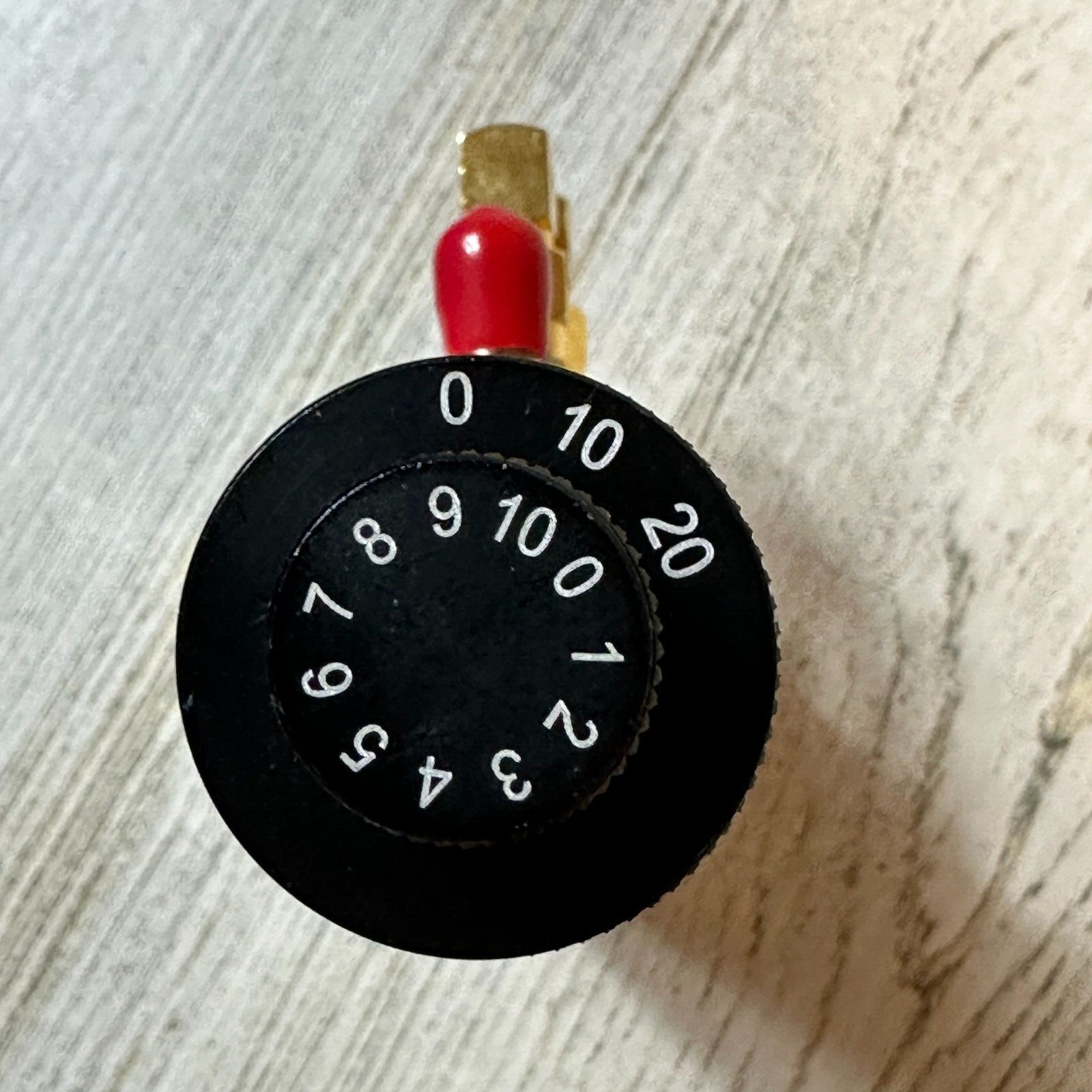 Fairview Microwave 1.5 to 30 dB Step Attenuator with a 1 dB Step SMA