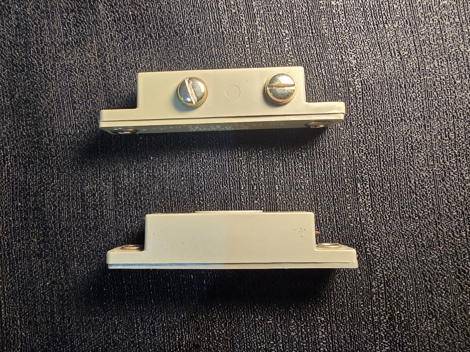 ADEMCO No. 39 Magnetic Contact Sensor Switch Surface Mount 1 Set (NOS)