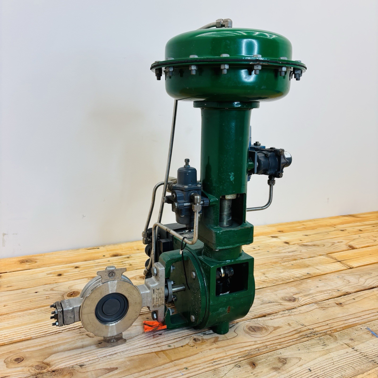 Fisher 8580 3″ CL150-300 High Performance Butterfly Valve w/ 1052 Actuator – New