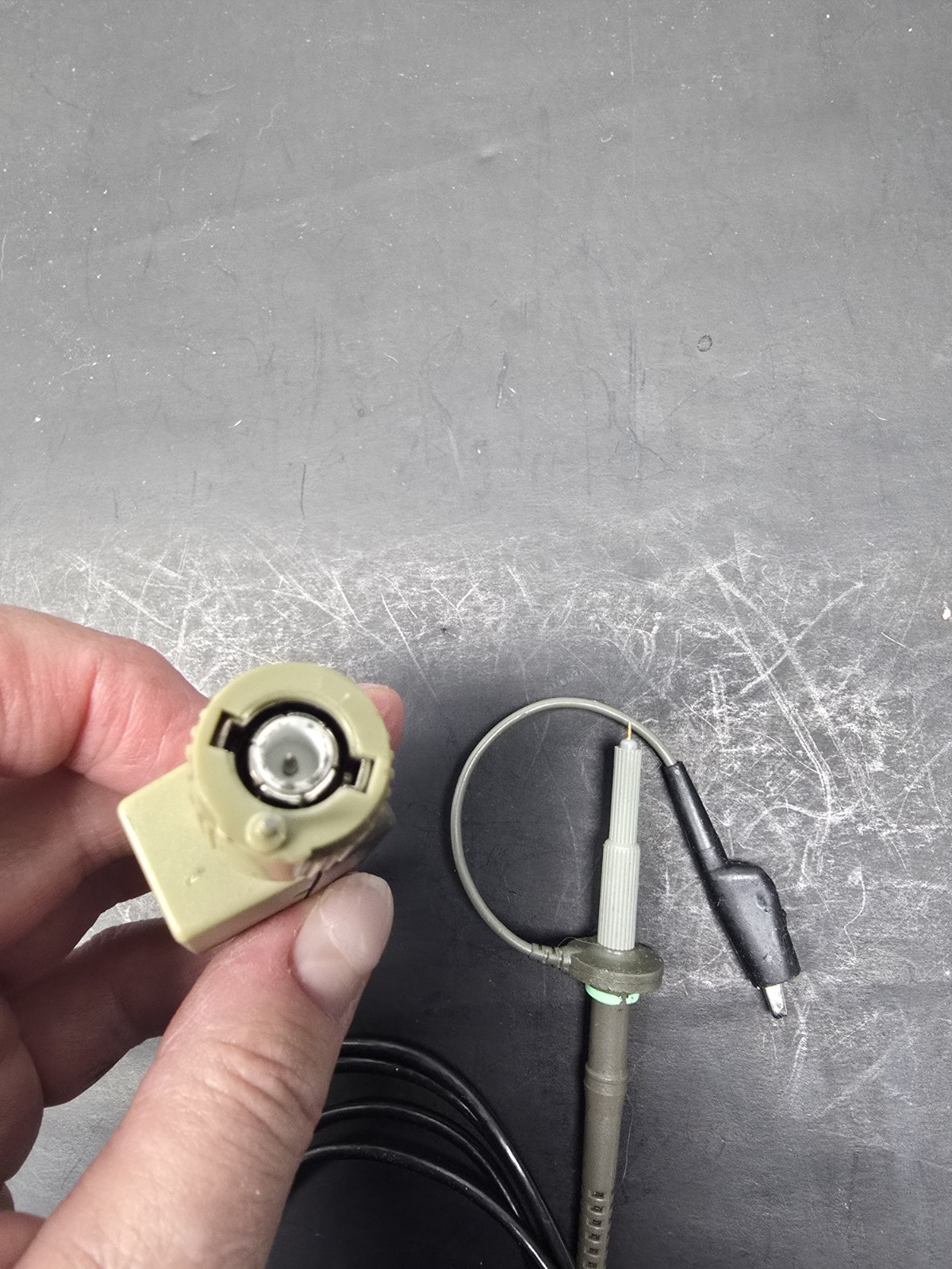 Tektronix P6138 350MHz 10.0pF 10M 10X 1.3M Passive Probe.