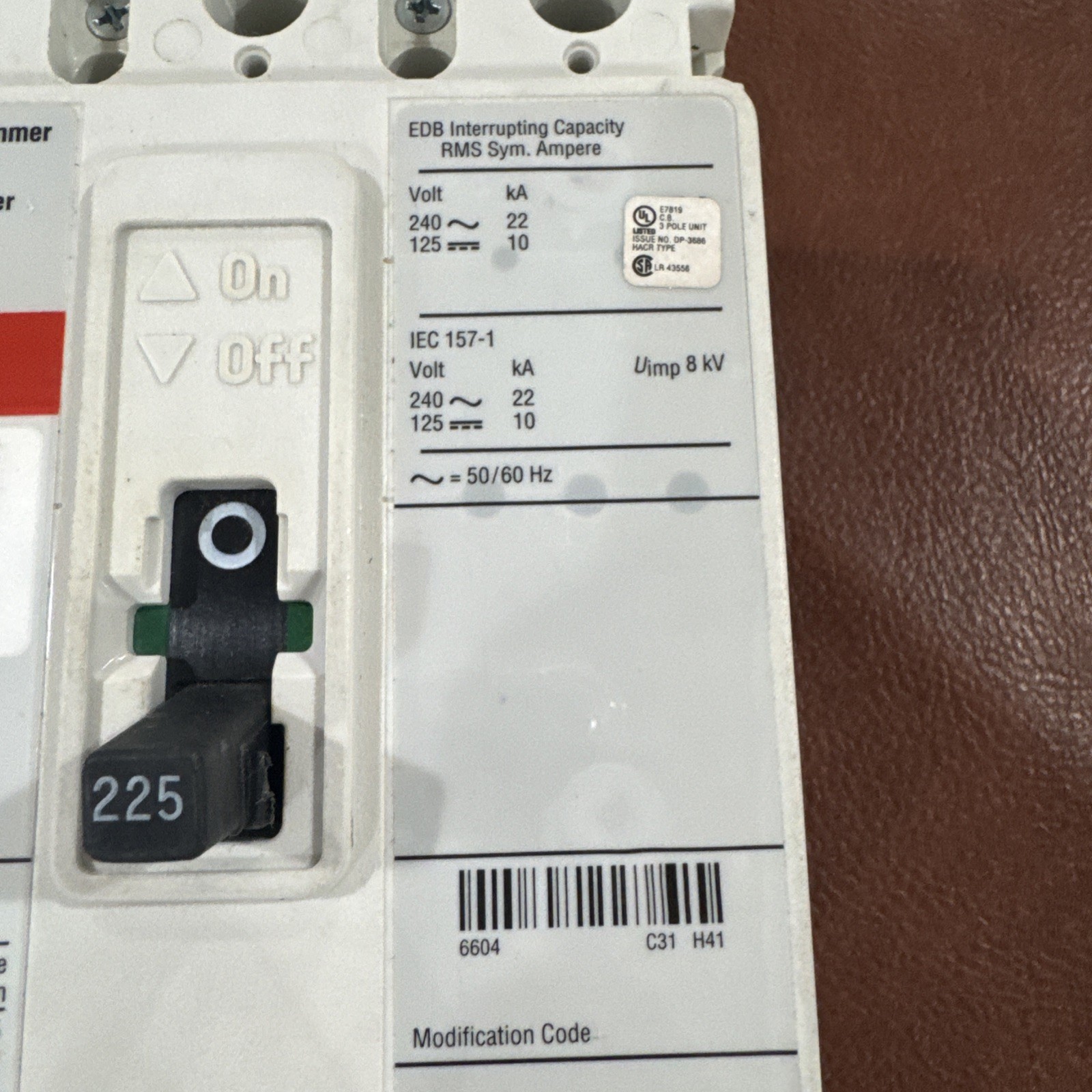 Eaton Cutler Hammer 3P 225A Circuit Breaker EDB3225 EDB 22k 3 Pole 225 Amp