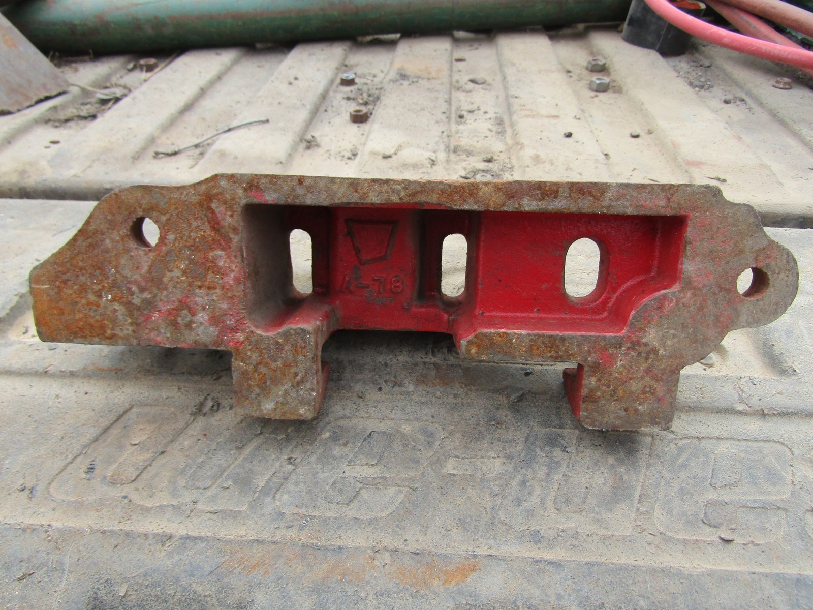 CHAIN DETACHER BREAKER ANVIL SICKLE SECTION RIVET REPLACEMENT REPAIR TOOL #2