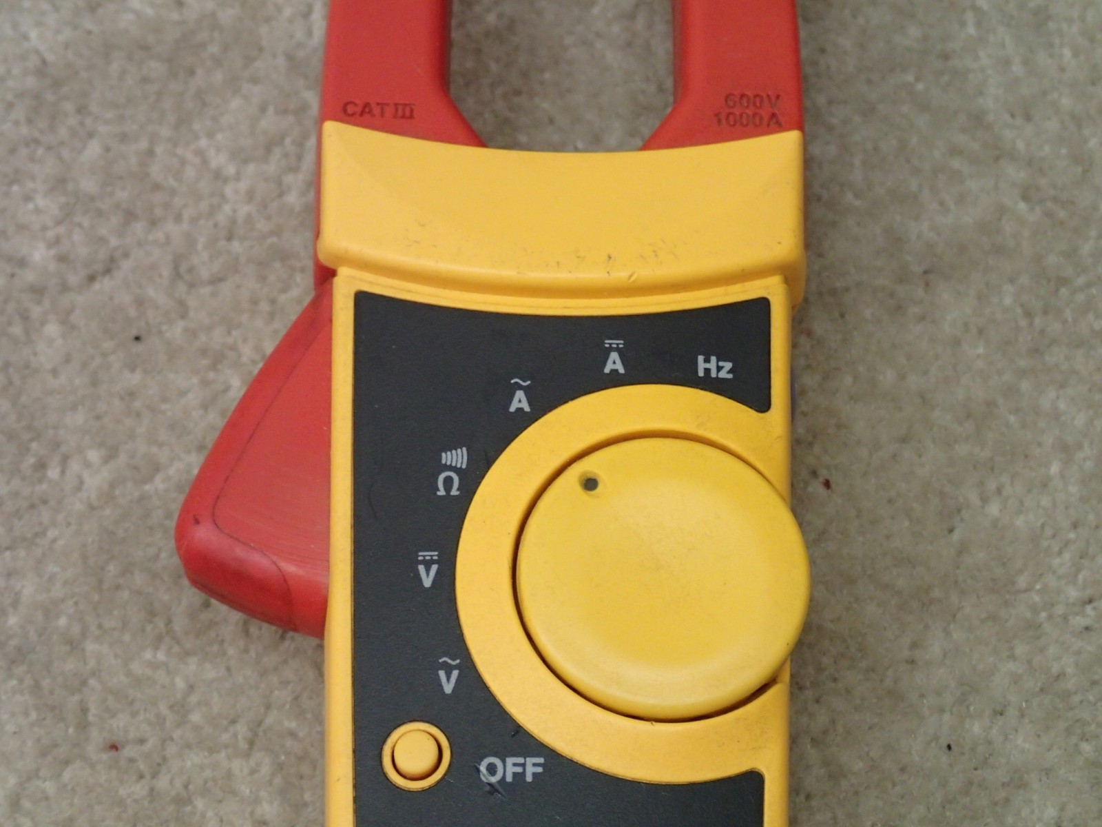 Fluke 337 True RMS Digital Clamp Meter Works but Hertz Out User Item