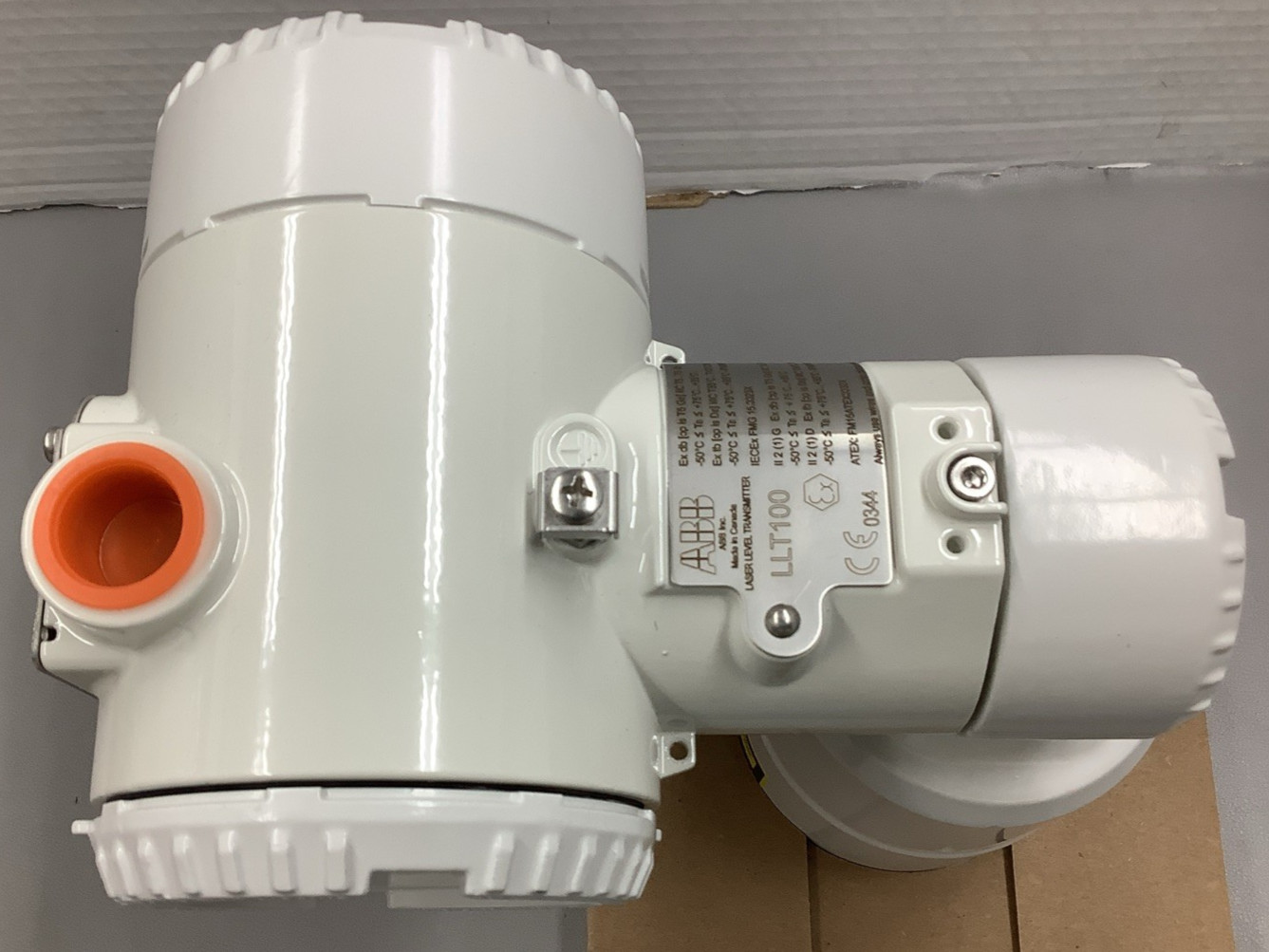 ABB LLT100.AIAH10L5 Laser Level Transmitter 2″ 15.5-42VDC (R45)
