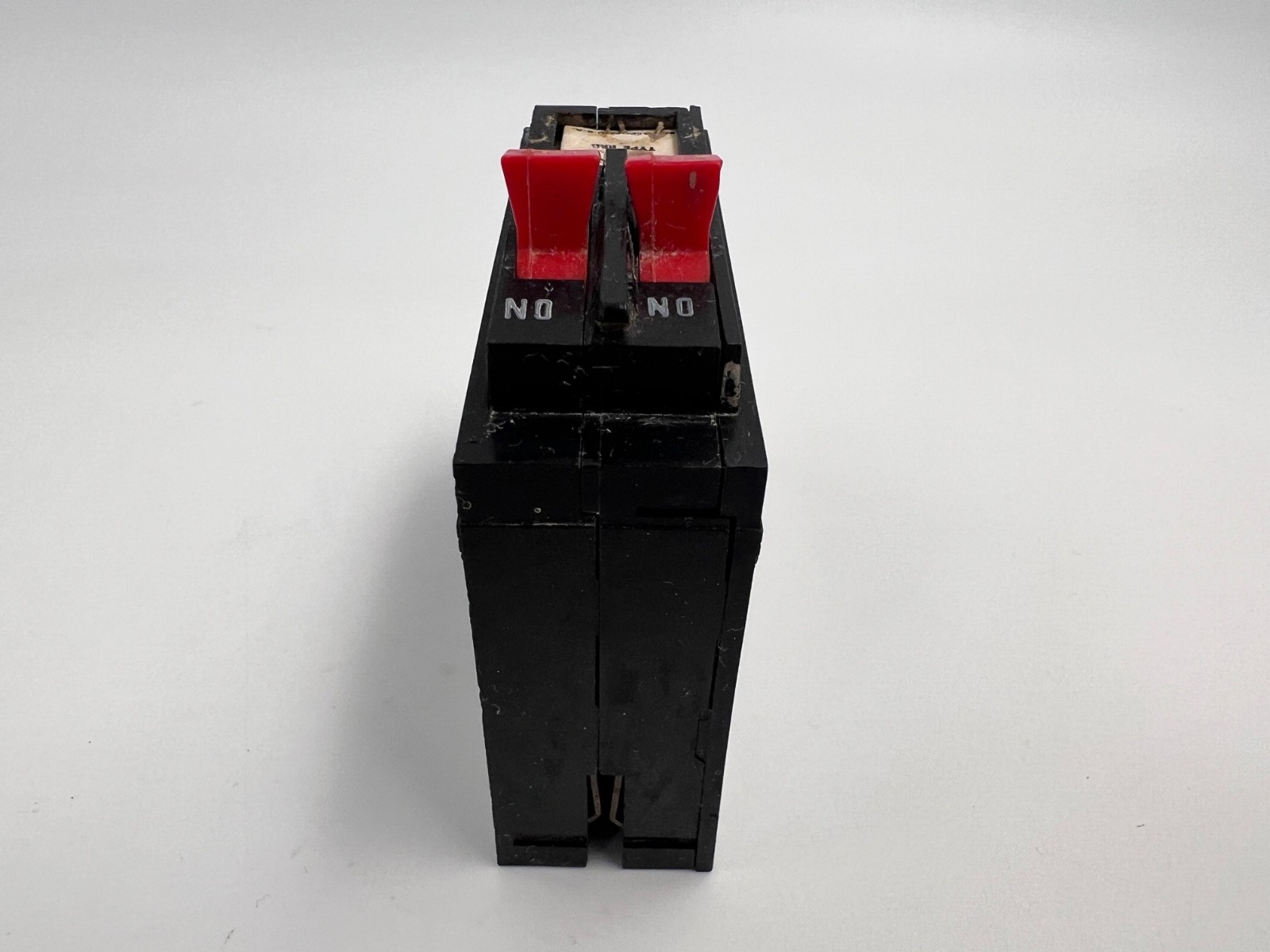 Bryant BR 20-20 BR2020 20 Amp 1 Pole Circuit Breaker Type BRD 120VAC Plug In