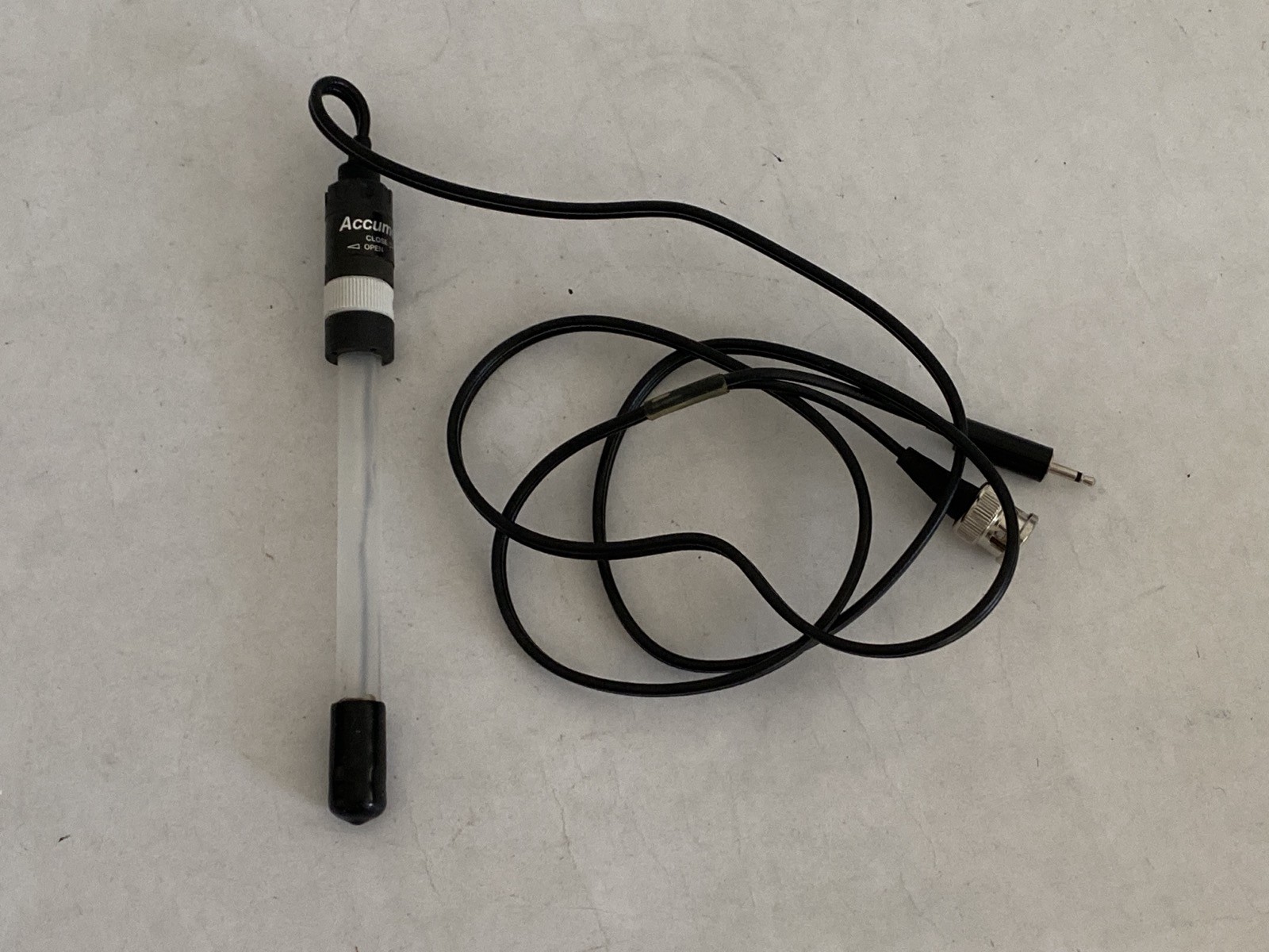 Used FISHERBRAND Accumet pH ATC Combo Electrode Probe BNC Mini-Phone 13-620-530