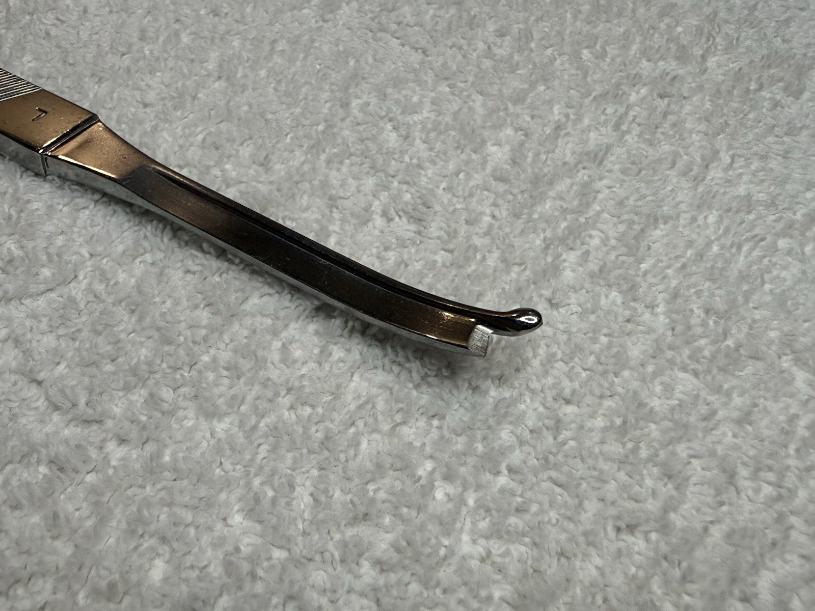 STORZ N4377 Silver Osteotome 7» Curved Left 5.0mm W Single Guarded Cutting Edge