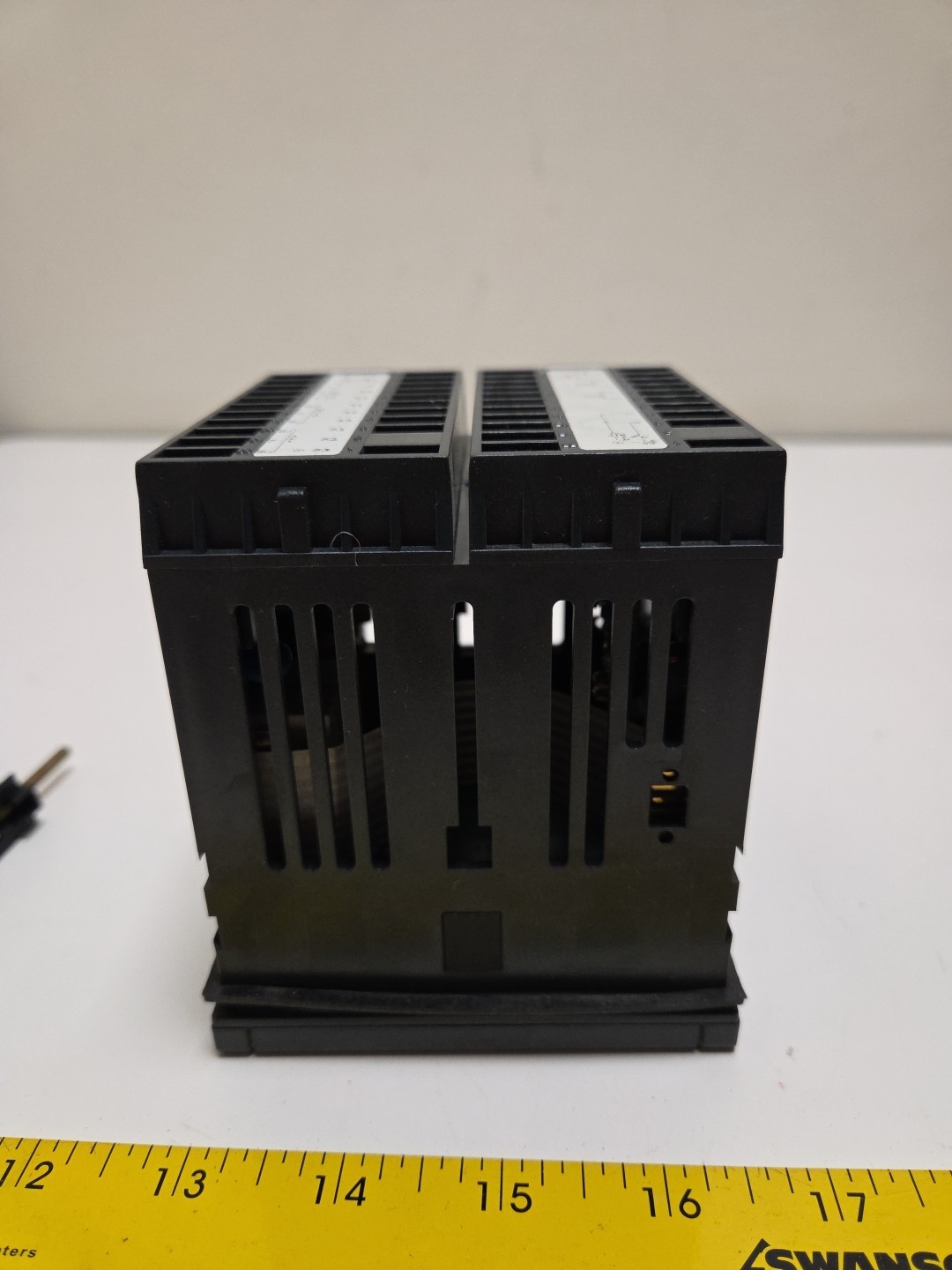 Gefran 1101-R0-1R-0-1-P97 Digital TemperatureProcess Controller 100-240VAC