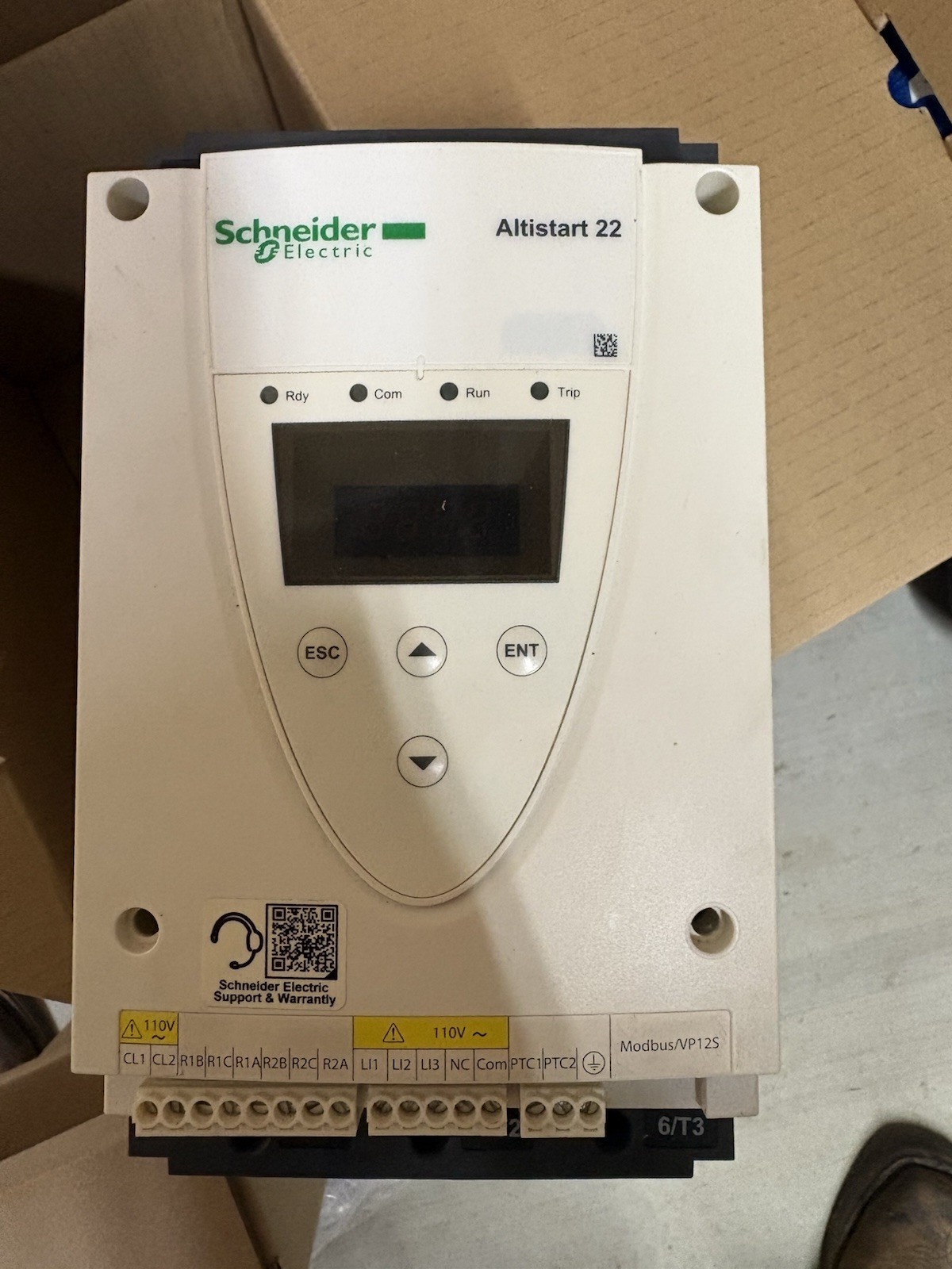 Schneider Electric Altistart 22 Soft Starter ATS22D32S6U 208V-600V 32A