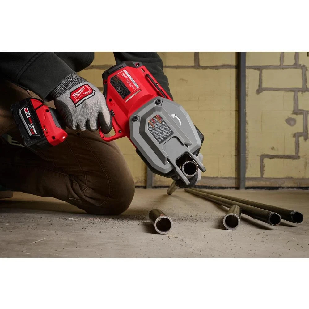 Milwaukee 3469-20 M18 FUEL 18V ½”-1” Steel Pipe Cutter