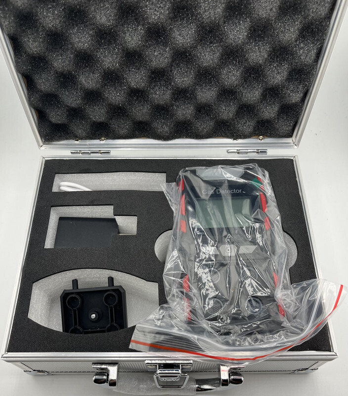 VOICE TYPE MULTIFUNCTIONAL 4 IN 1 GAS DETECTOR 3.7V 2000MA IN CASE EX CO H2S O2