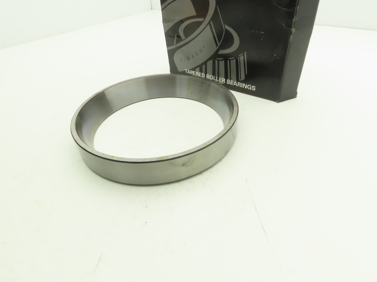Timken 792-20024 Tapered Roller Bearing Cup Non Flanged 8.125″ OD x 1.375 Width