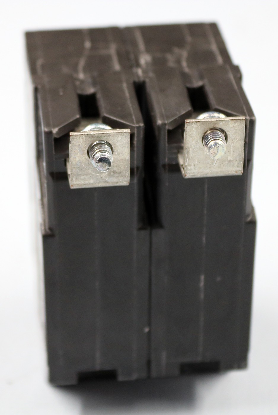 GENERAL ELECTRIC THQB2130 CIRCUIT BREAKER 2 POLE 30A 120/240V Bolt on THQB