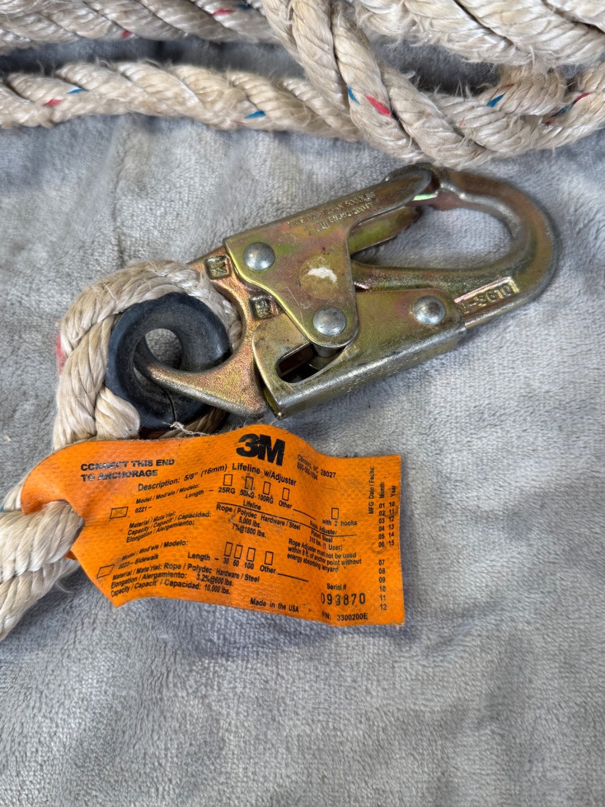 3M 0221-50RG 50ft (15.2m) Vertical Lifeline Rope Adjuster / Reusable Roof Anchor