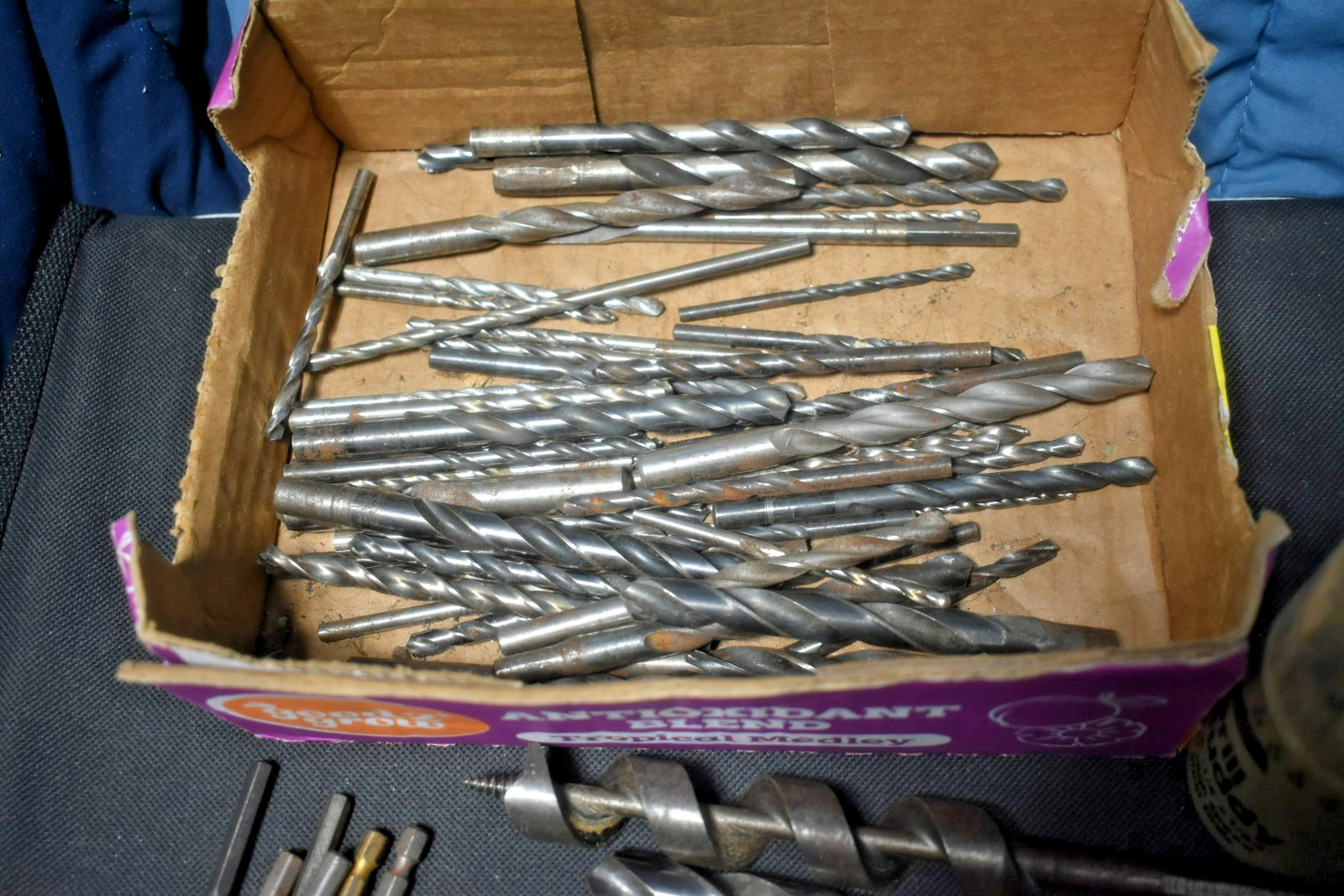 Drill bits 75 plus pieces SPADE type, regular type Mixed
