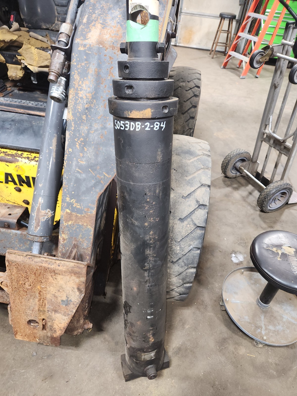 TELESCOPIC CYLINDER SD53DB-2-84 MACK dumptruck