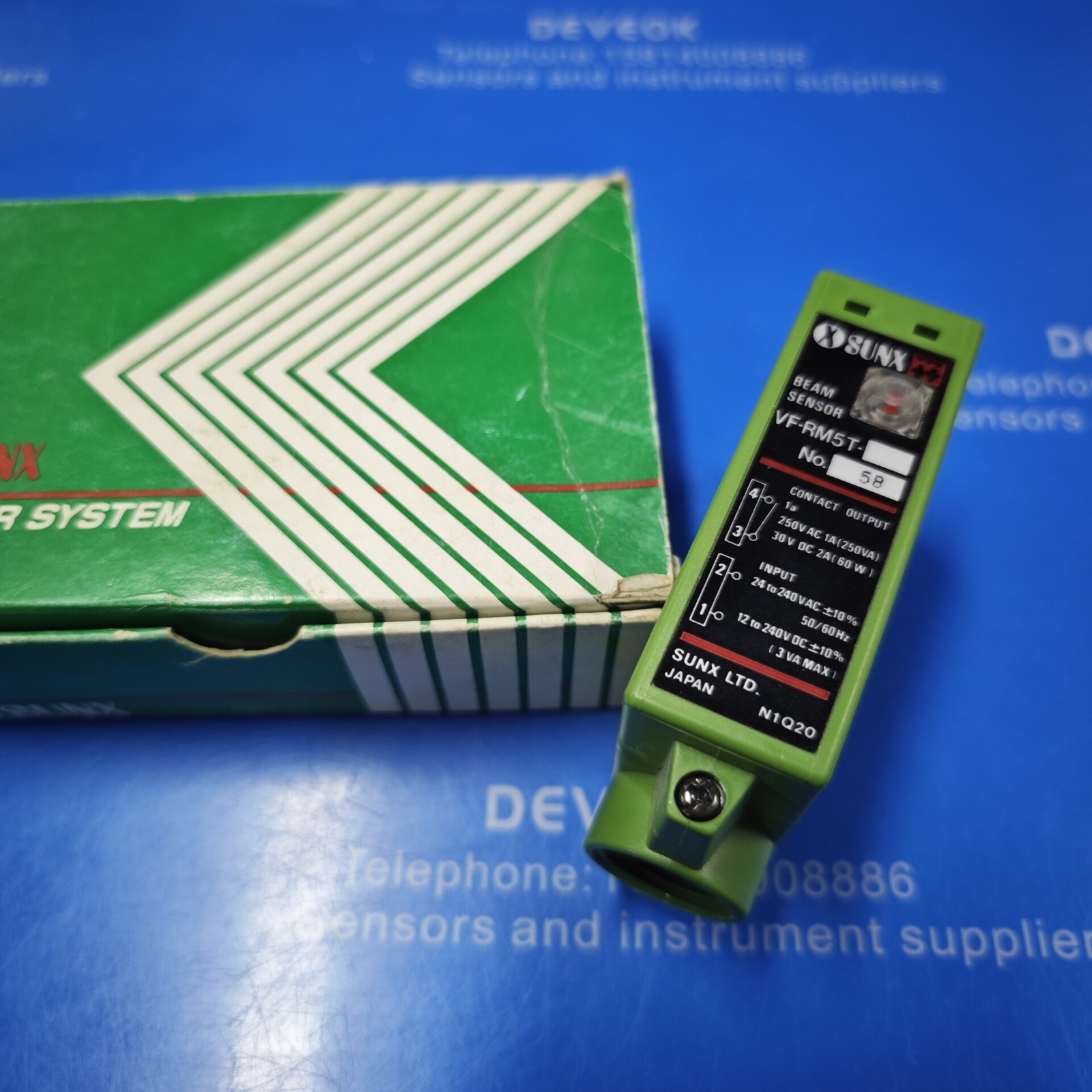 1PC NEW SUNX VF-RM5T Photoelectric Sensor Free Shipping