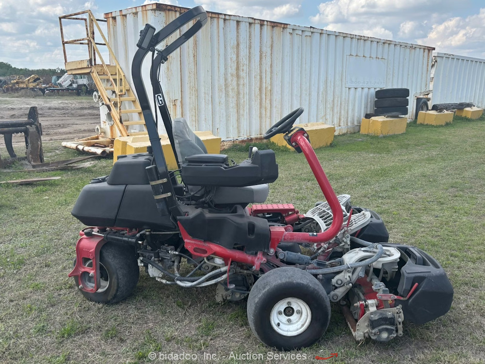 2021 Toro Greensmaster TriFlex 3320 Ride-On Grounds Golf Course Mower bidadoo