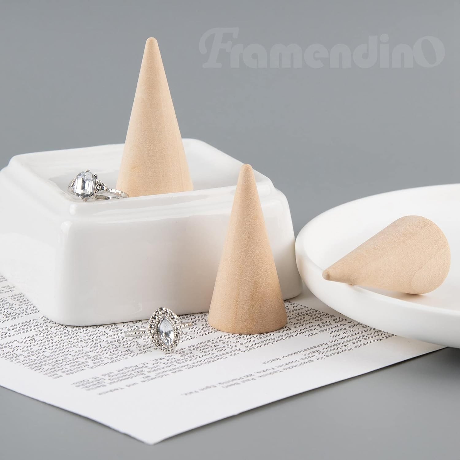 Framendino, 20 Pack Wood Cone Ring Display Stand 20 Pack, Vertical Shaped