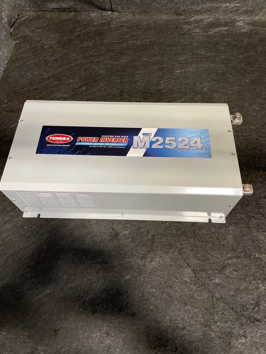 TUNDRA M2524 2500W Modified Sine Wave Power Inverter, 24V DC to 120V AC*