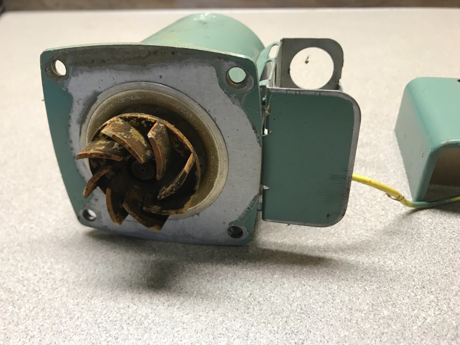 TACO 007-F5 Cast Iron Cartridge Circulator – Circulator Only For Parts/Repair