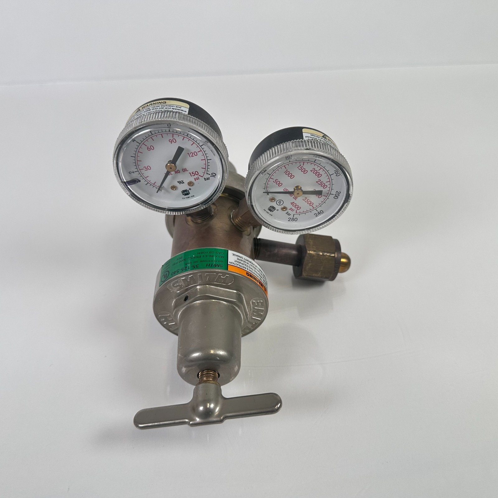 (NEW) Smith Equipment 35-125-540 Gas Regulator, Oxygen Two Stage 0.825″-14 Inlet