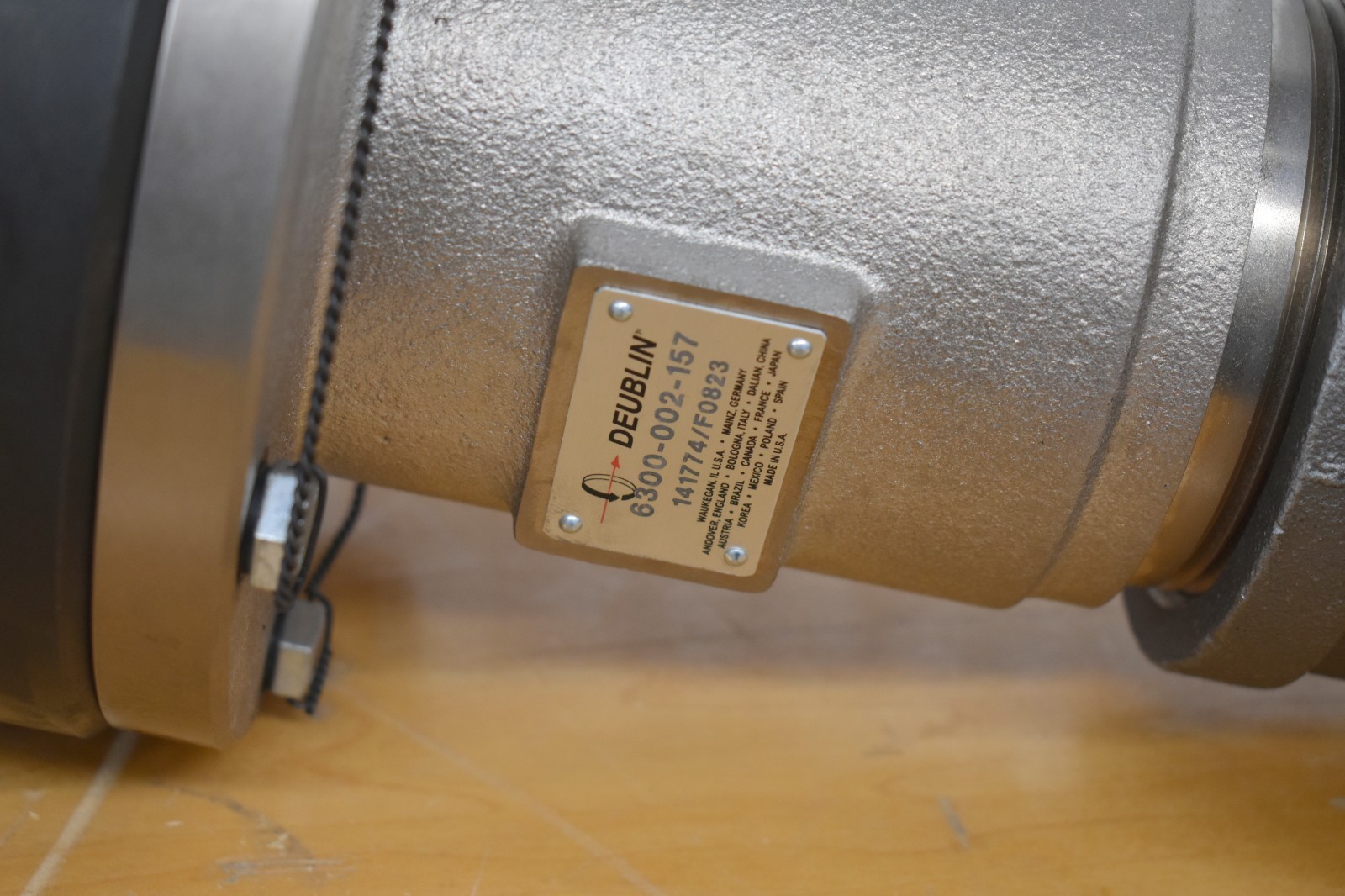 Deublin 6300-002-157 Rotary Union 3″ NPT RH, 2″ NPT