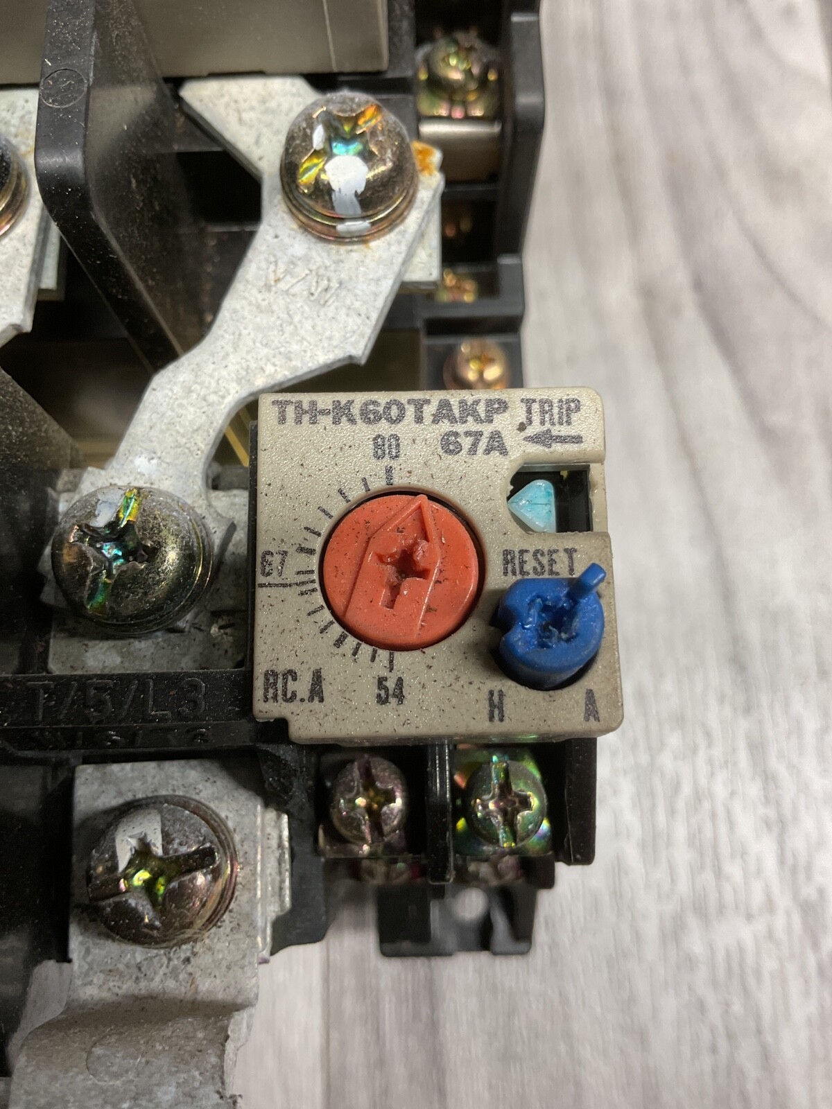 MITSUBISHI MAGNETIC CONTACTOR S-K95 W/ OVERLOAD RELAY TH-K60TAKP #4004E140PR6