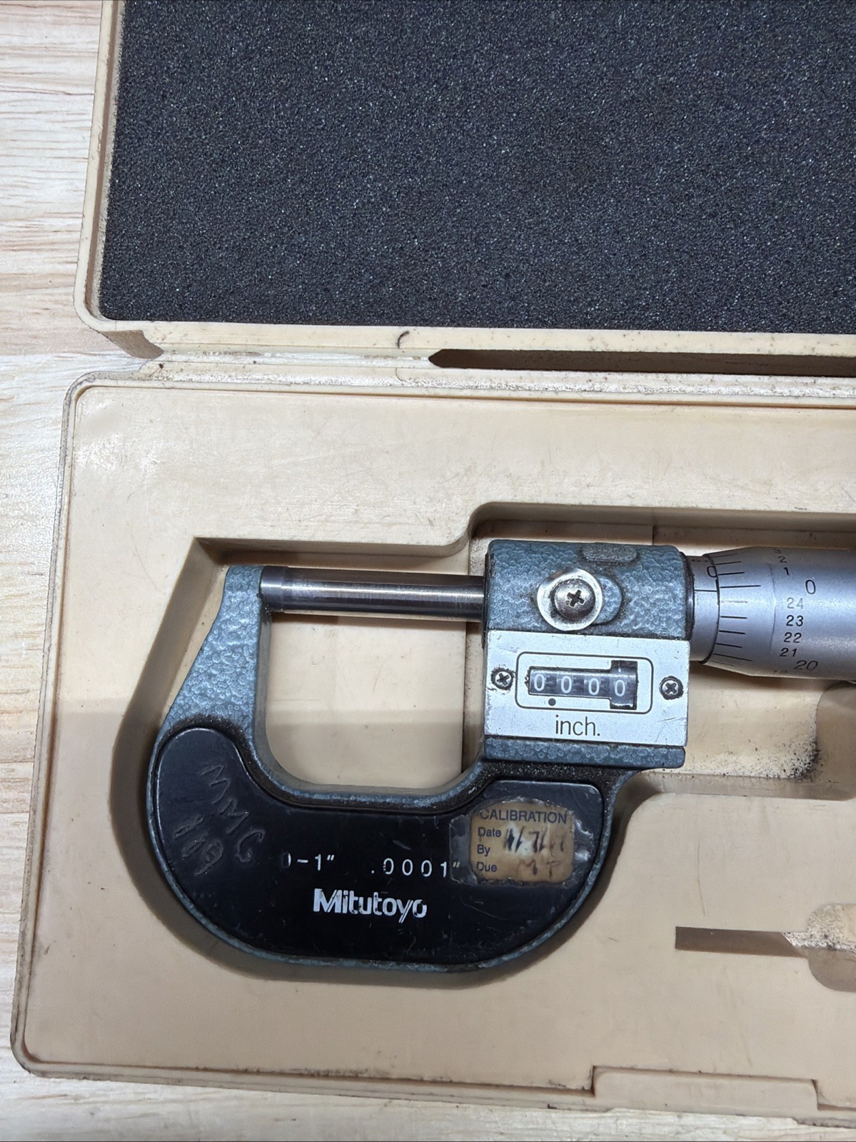 Mitutoyo 193-211 Outside Micrometer 0-1″ .0001″ Mechanical Counter