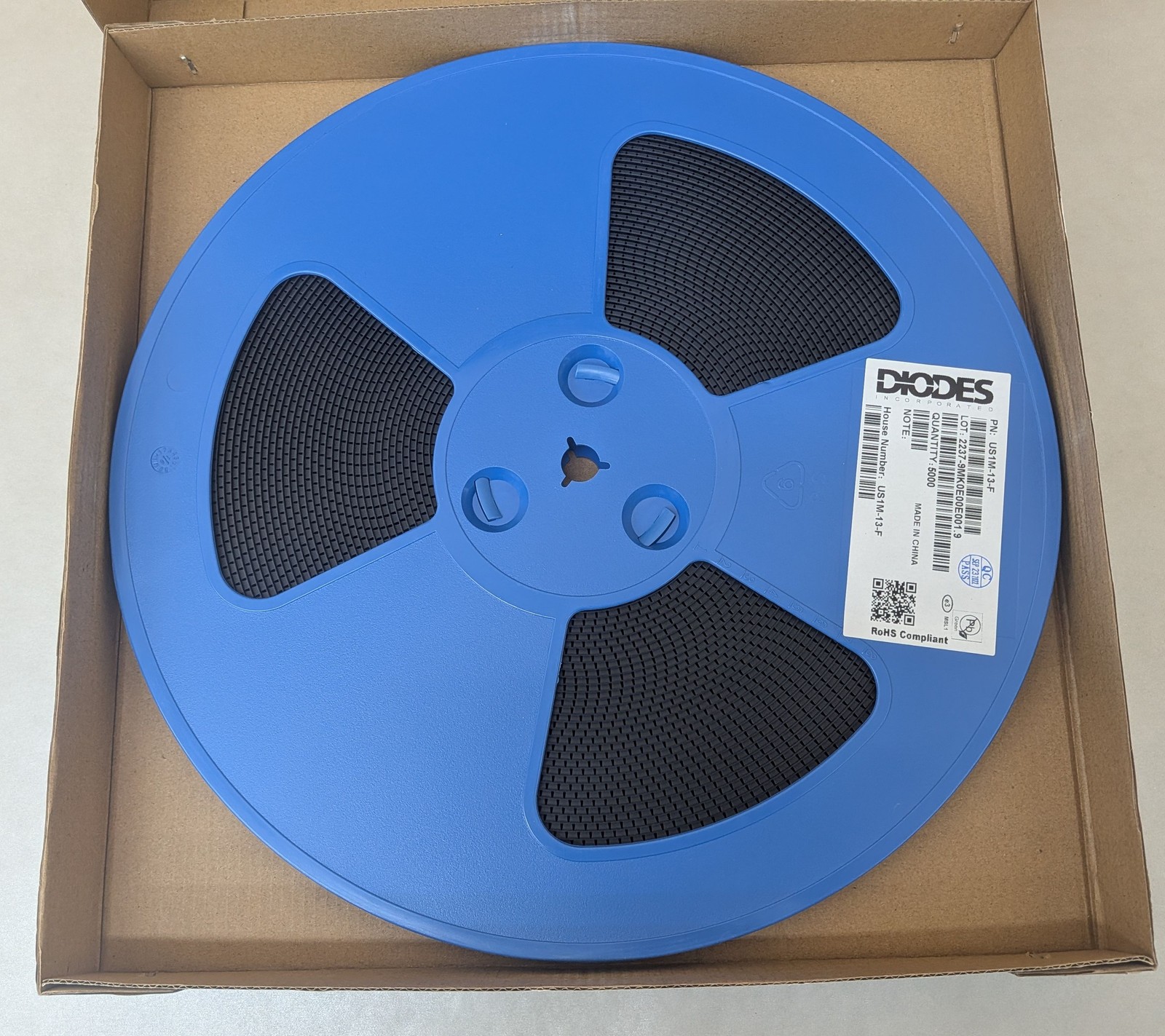 (Reel of 5000) Diodes US1M-13-F 1000V 1A Fast Recovery Rectifiers