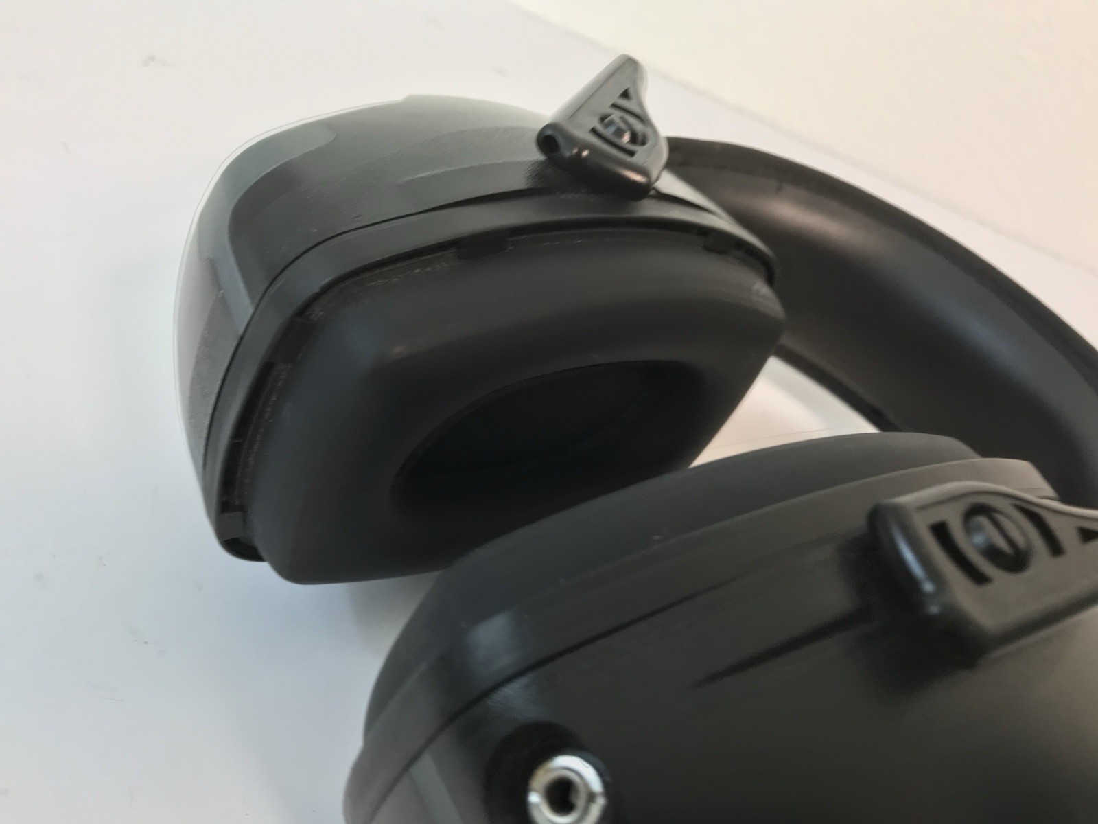 Howard Leight Sync Radio AM/FM Headphones EN352 Honeywell