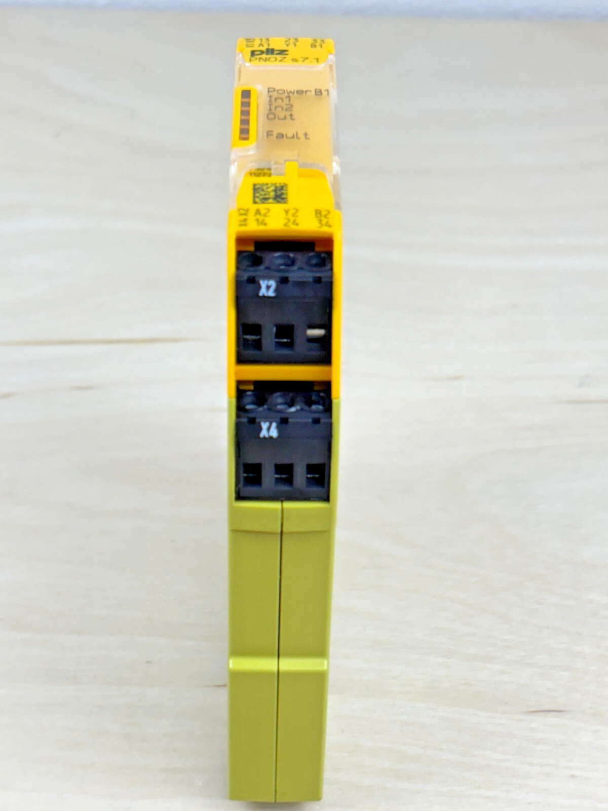 Pilz PNOZ S7.1 24 VDC Safety Relay Contact Expansion, 3 n/o, 750167