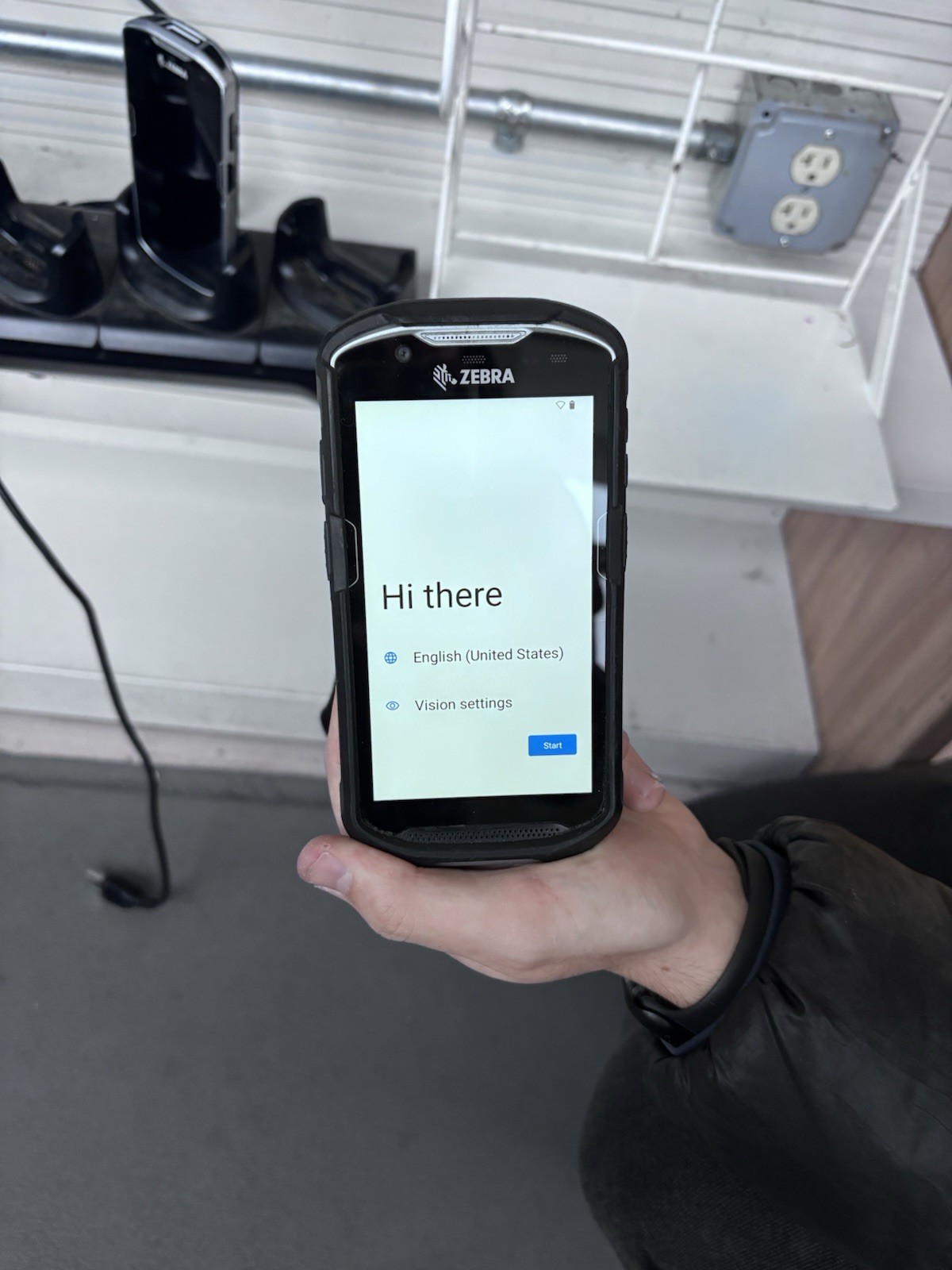 Zebra TC52 Series Barcode Scanner Mobile Computer (TC57HO-1XFMU6P-NA)