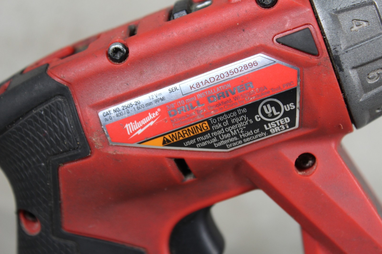 Milwaukee 2505-20 12V 3/8″ Installation Drill/Driver & 1/4″ Hex Attachment