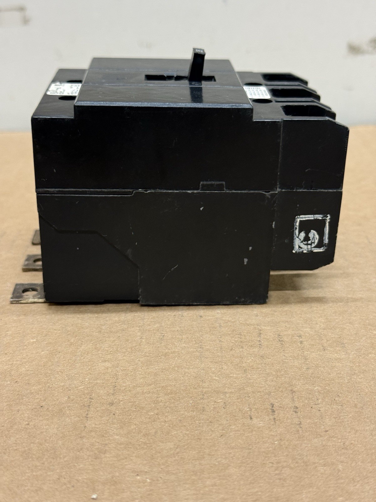 Cutler-Hammer GHB3035