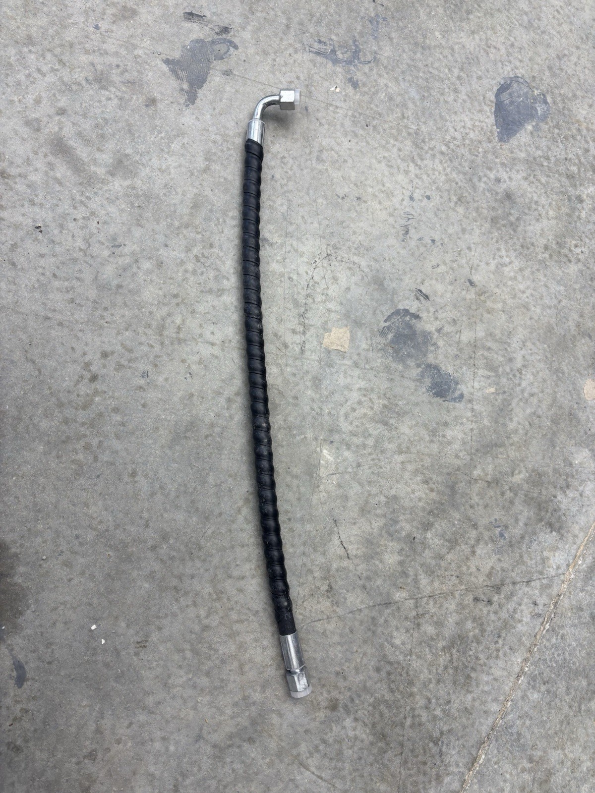 Agt Miva Chinese Mini Excavator Hydraulic Hose 5/16 M16x1.5 X 24” 90’ & Straight