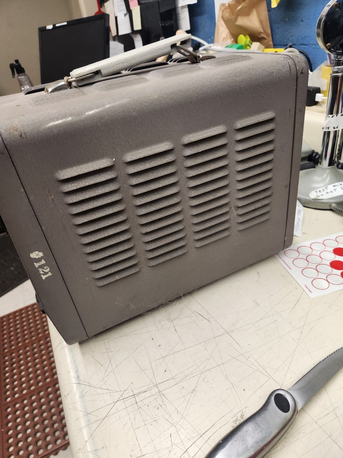 HP 200C Audio Oscillator 5 Hz – 60kHz Vintage Test Equipment Untested,