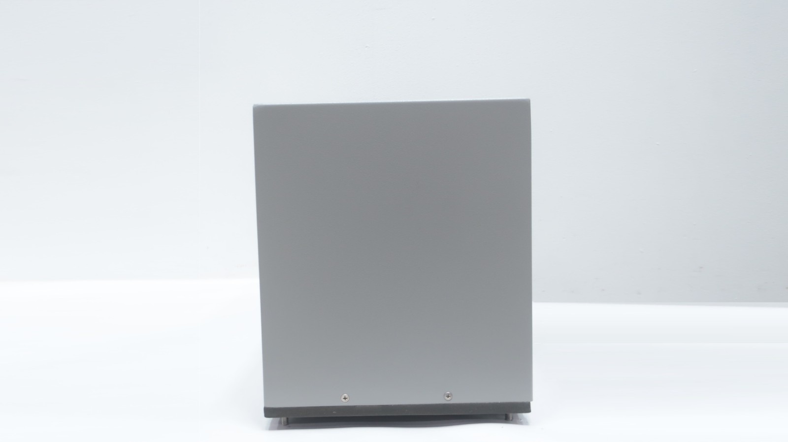 Ice Qube IQ2000EV-XP2 R134a 5.4a Amp Enclosure Air Conditioner 1/4kw 120v-ac