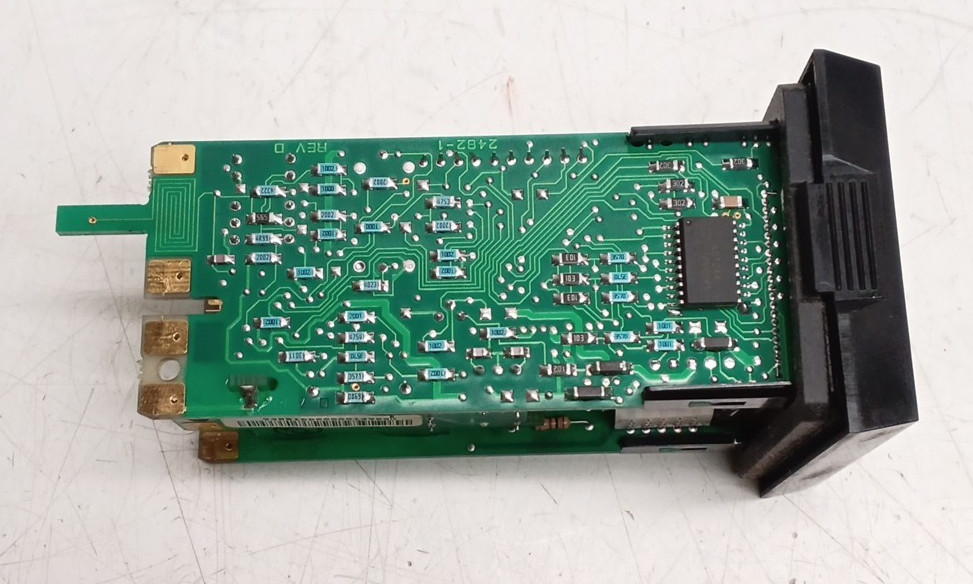 Watlow 93BB-1DD0-00RG Series 93 Temperature Controller